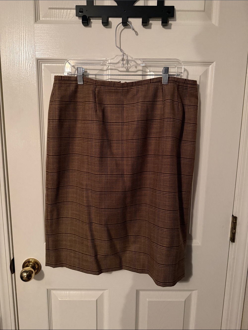 Women's Brown Plaid Knee-Length Skirt